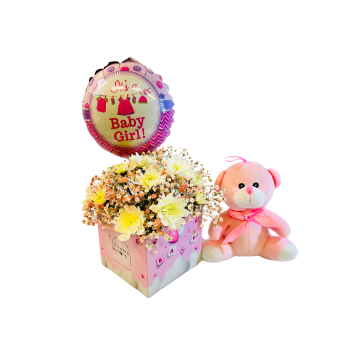 Κουτί με λευκές και ροζ αποχρώσεις με μπαλονάκι και λούτρινο για κοριτσάκι